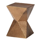 Table d'appoint en métal texturé - Table d'appoint géométrique dorée avec silhouette en sablier pour utilisation intérieure ou semi-extérieure