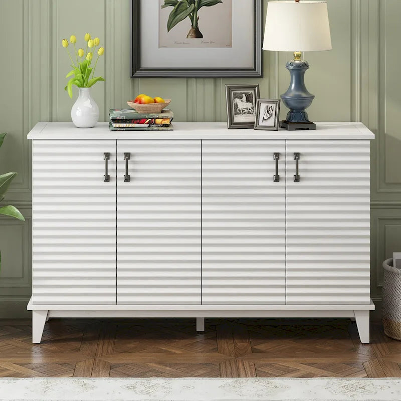 Buffet moderne à 4 portes avec grand espace de rangement, étagères réglables et poignées en métal