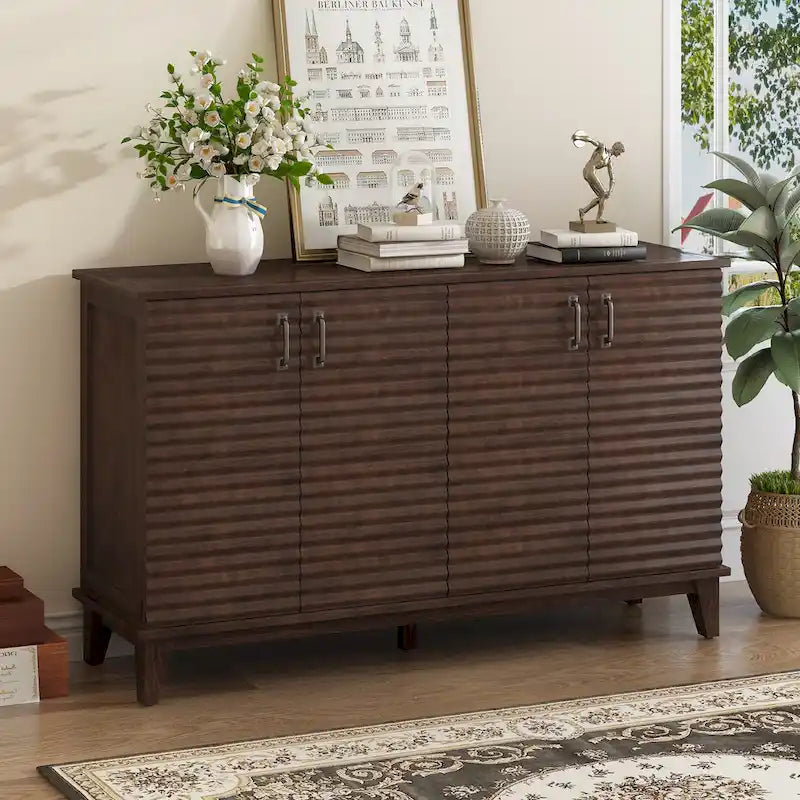 Buffet moderne à 4 portes avec grand espace de rangement, étagères réglables et poignées en métal